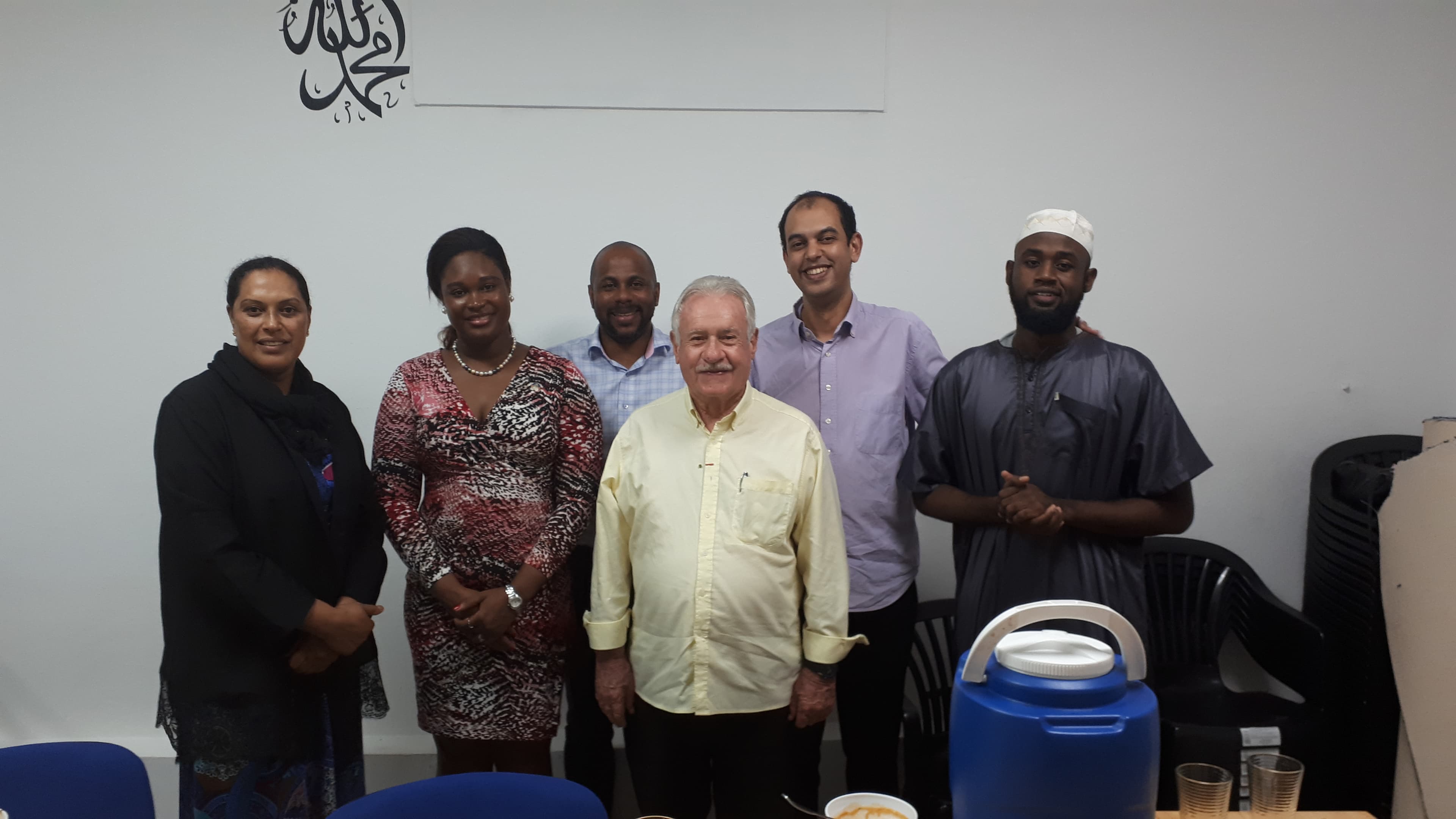 Invitation de Madame la consule de la république de Haïti en Guyane au repas de rupture du jeun au sein de l’association culturelle et caritative des musulmans de la Guyane française, un moment de partage et de fraternité.